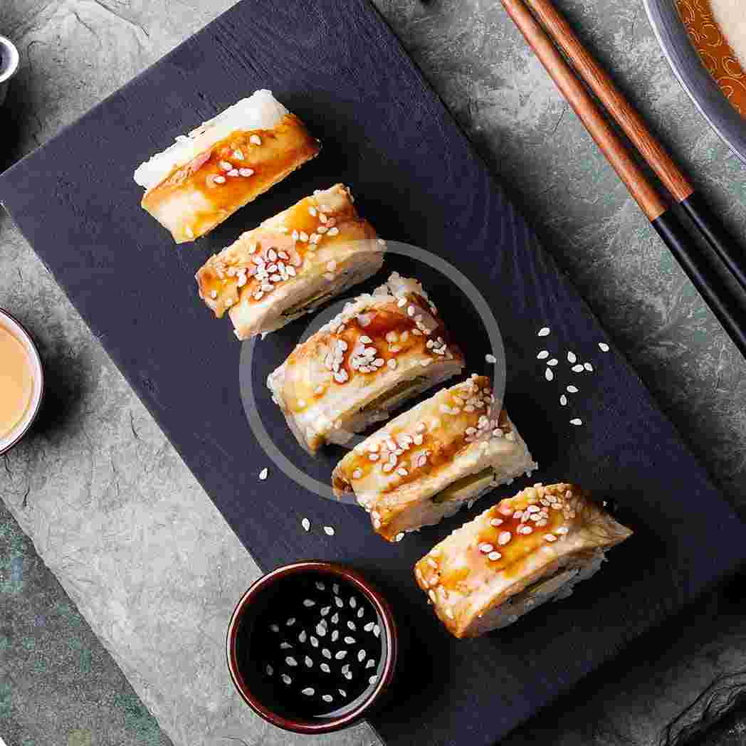 Dragon Roll Shrimp Tempura with Eel ChineseWork