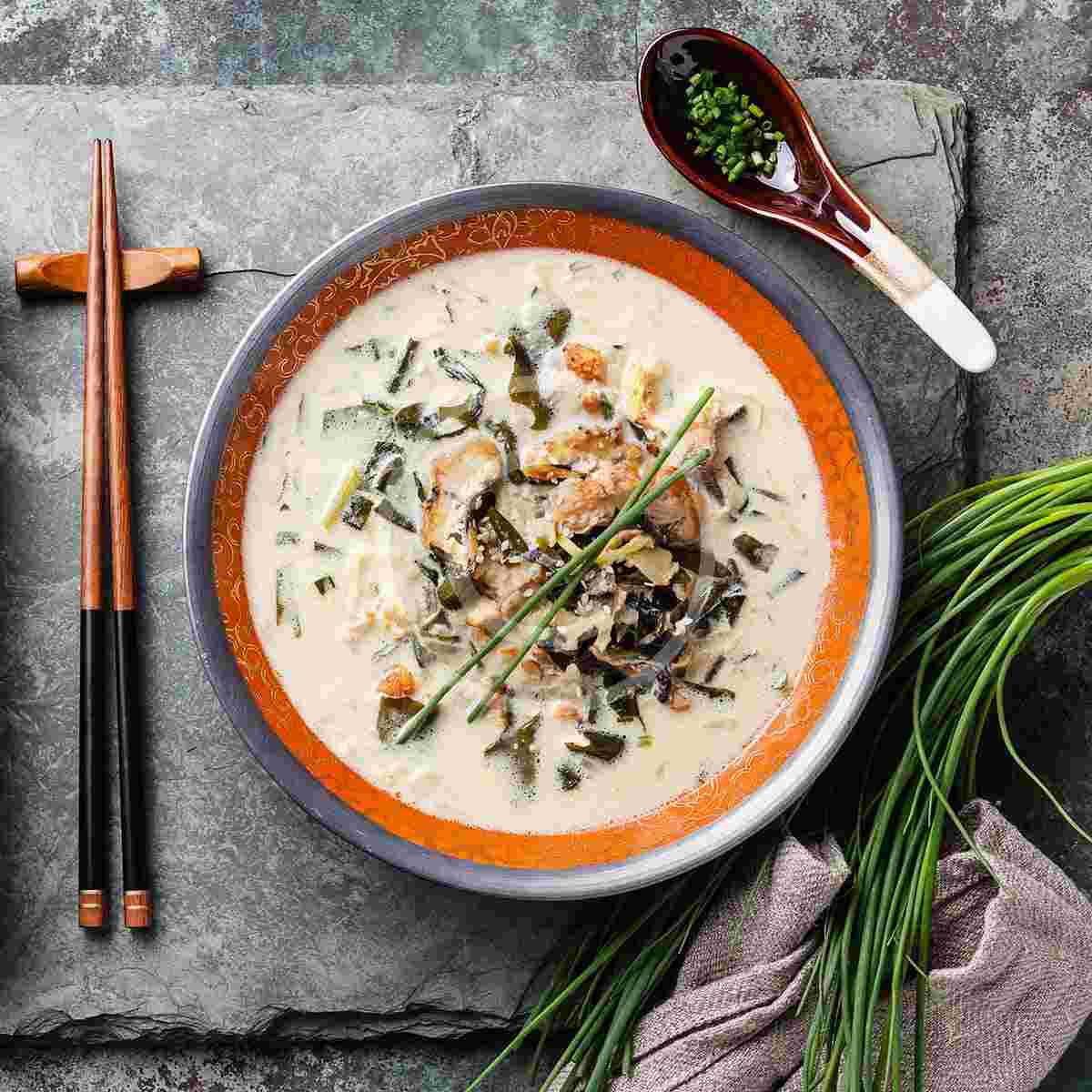 japanese-creamy-soup-with-chicken-chinese-work